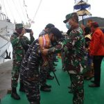 Tiba di Tual, KRI Bima Suci Disambut dengan Meriah