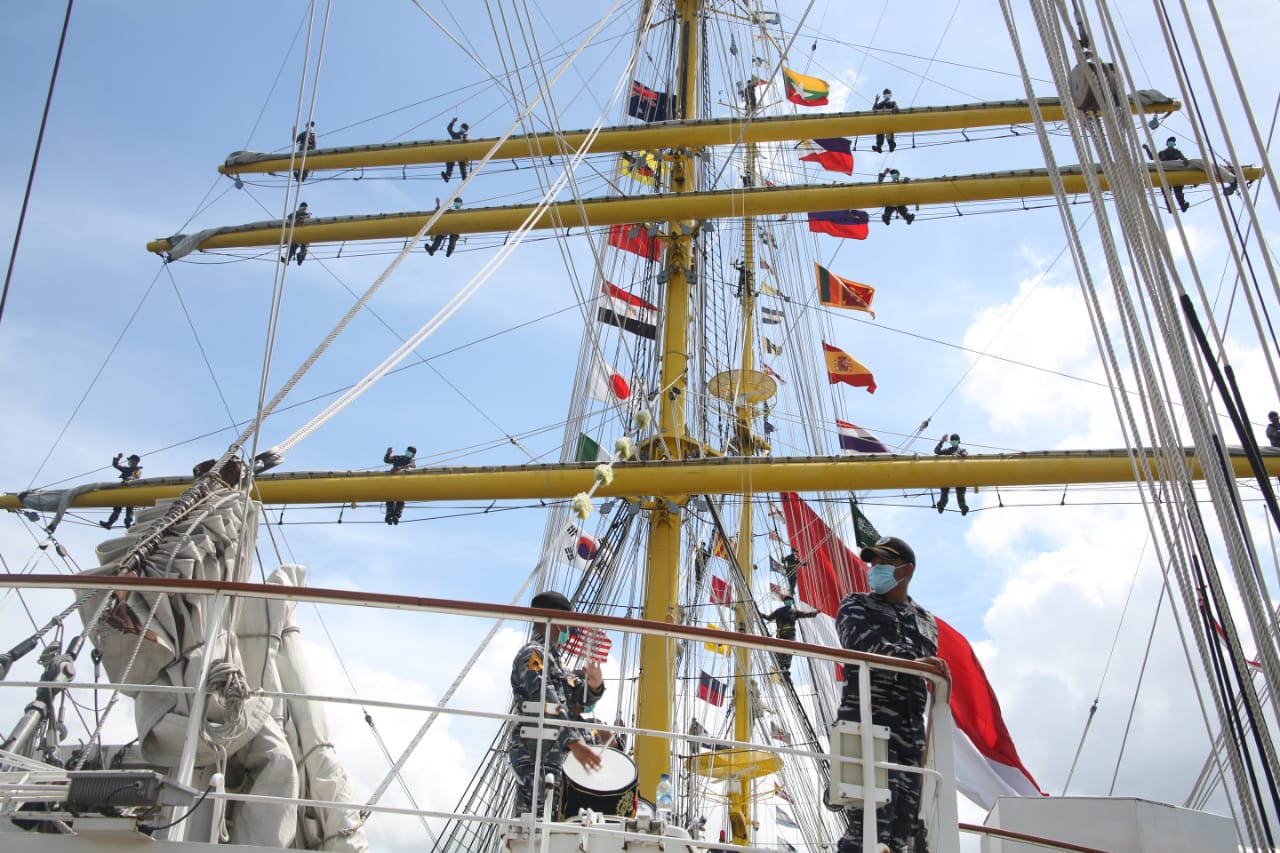 KRI Bima suci bersiap kembali ke pangkalan Surabaya