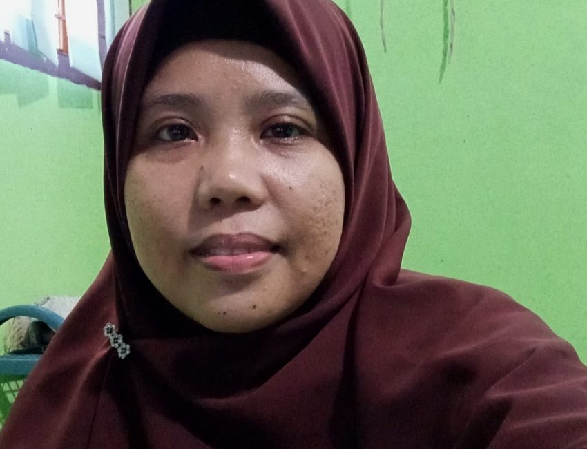Risnawati (Pegiat Opini Kolaka)