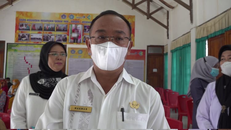 Kepala Dinas Dikmudora H. Makmur, S.Pd., M.Pd