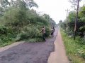 Bersama warga Babinsa bahu membahu