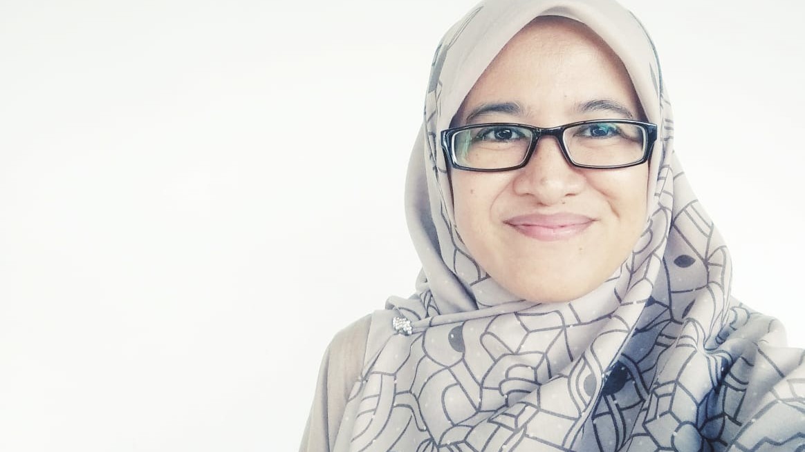 Lulu Nugroho (Muslimah penggerak literasi untuk peradaban)