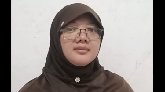 Dhevy Nurliani (Aktivis Muslimah)