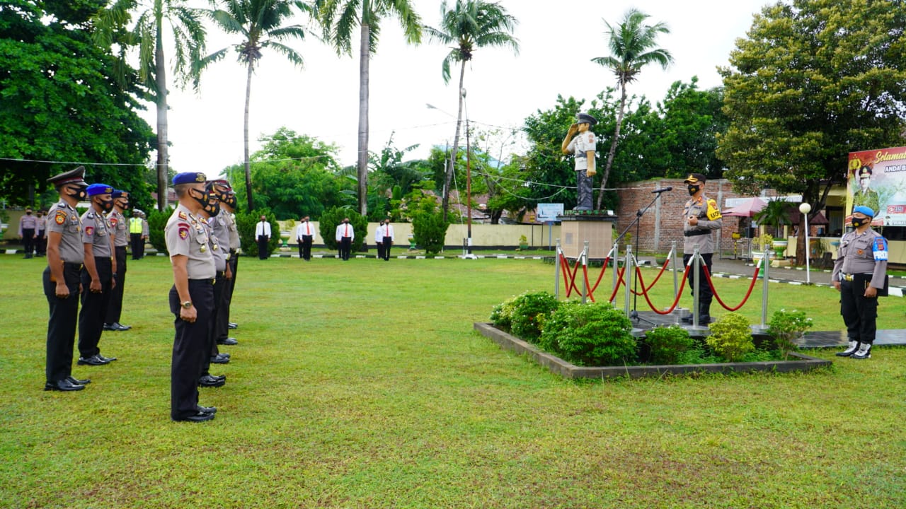 Apel kenaikan pangkat personil Polres Baubau dan Brimob Batauga