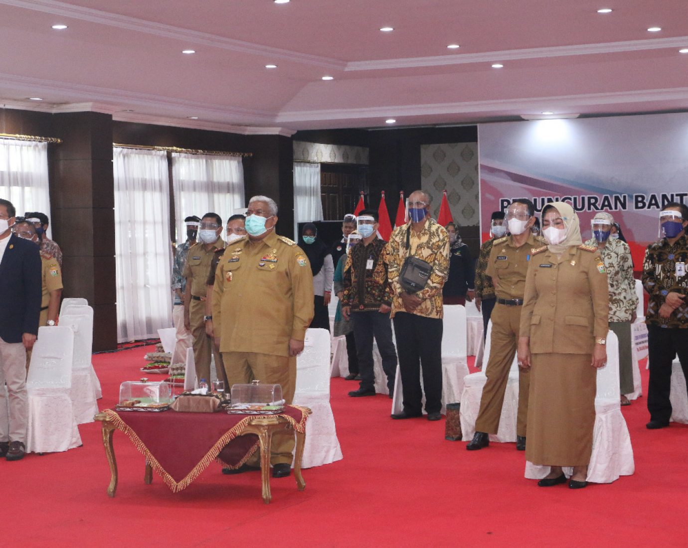 Gubernur Sultra Hadiri Penyaluran Bantuan Tunai se-Indonesia