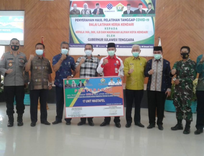 Sekolah di Tengah Pandemi, Pemprov Sultra Pastikan Tetap Online