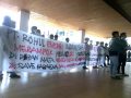 LKPD Sultra menggelar aksi di kantor Dewan Perwakilan Rakyat Daerah (DPRD) Provinsi Sulawesi Tenggara