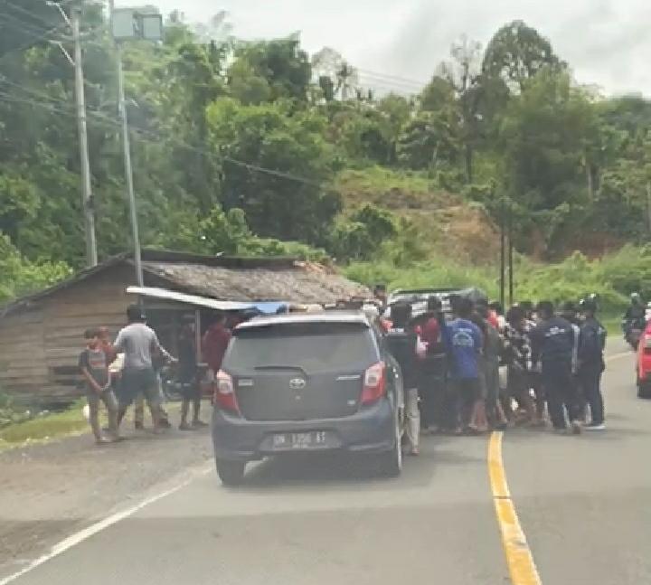 Penjerahan mobil bantuan gempa Sulbar 