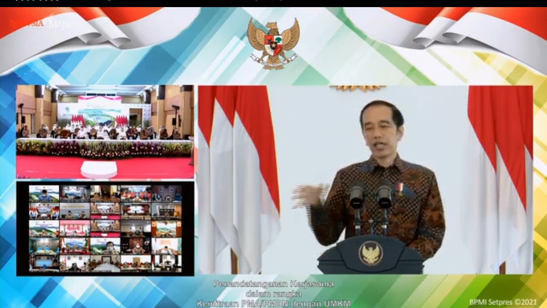 Presiden RI menyaksikan secara virtual penandatanganan kemitraan usaha PMA/PMDN dengan UMKM