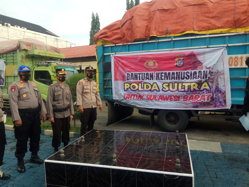 Kepolisian Daerah (Polda) Sulawesi Tenggara (Sultra), mengirim bantuan sosial untuk membantu penanganan bencana gempa bumi di Majene dan Mamuju Sulawesi Barat