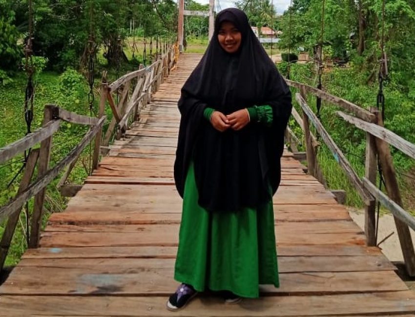 Rismawati, S.Pd.(Pemerhati Kaum Ibu)