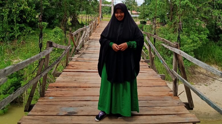 Rismawati, S.Pd.(Pemerhati Kaum Ibu)
