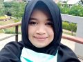 Yusriani Rini Lapeo, S.Pd
