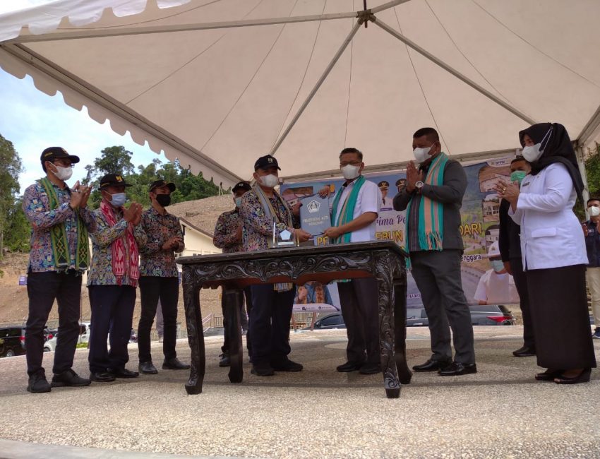 Wali kota Kendari Hadiri Serah Terima Pengelolaan Penataan Kebun Raya