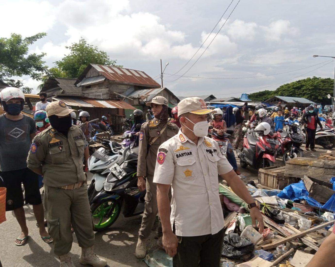 Tertibkan Lapak Ilegal, 130 Personil Sat Pol PP Muna Dikerahkan
