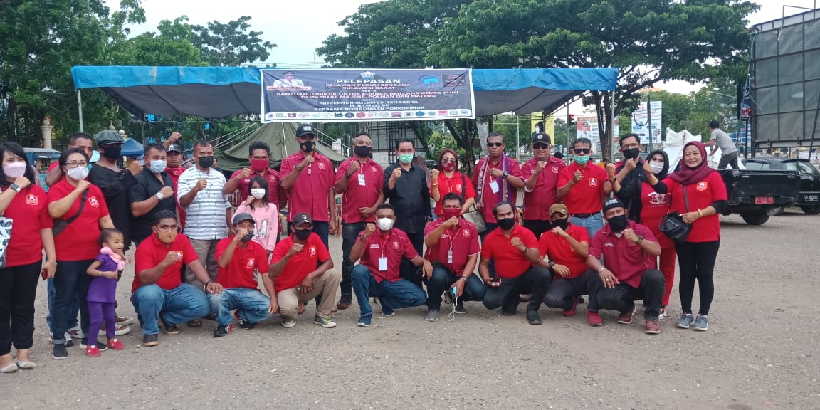 Foto bersama M1R