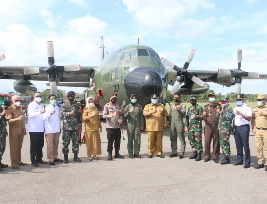 Gubernur Lepas 18 Ton Bantuan Pemprov Sultra ke Sulbar