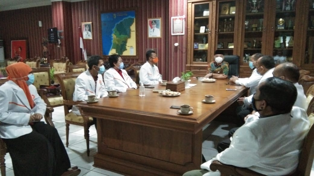 Bupati Jepara saat bersilaturahim dengan PKS Jepara