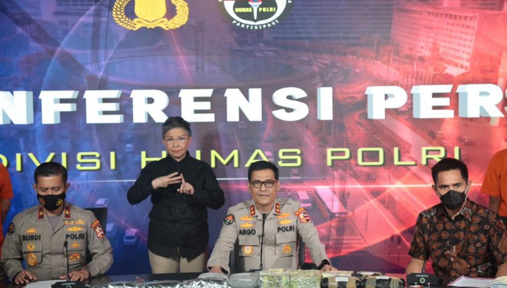 Gelar Konferensi Pers, Mabes Polri Hadirkan Juru Bicara Isyarat