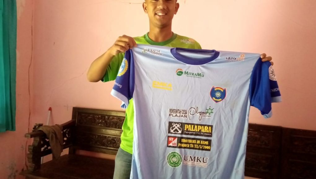 Amalkan 8 Wajib TNI, PALAPARA dan Mantan Dikcatam PK XX/1 Bantu PS HW Plajan
