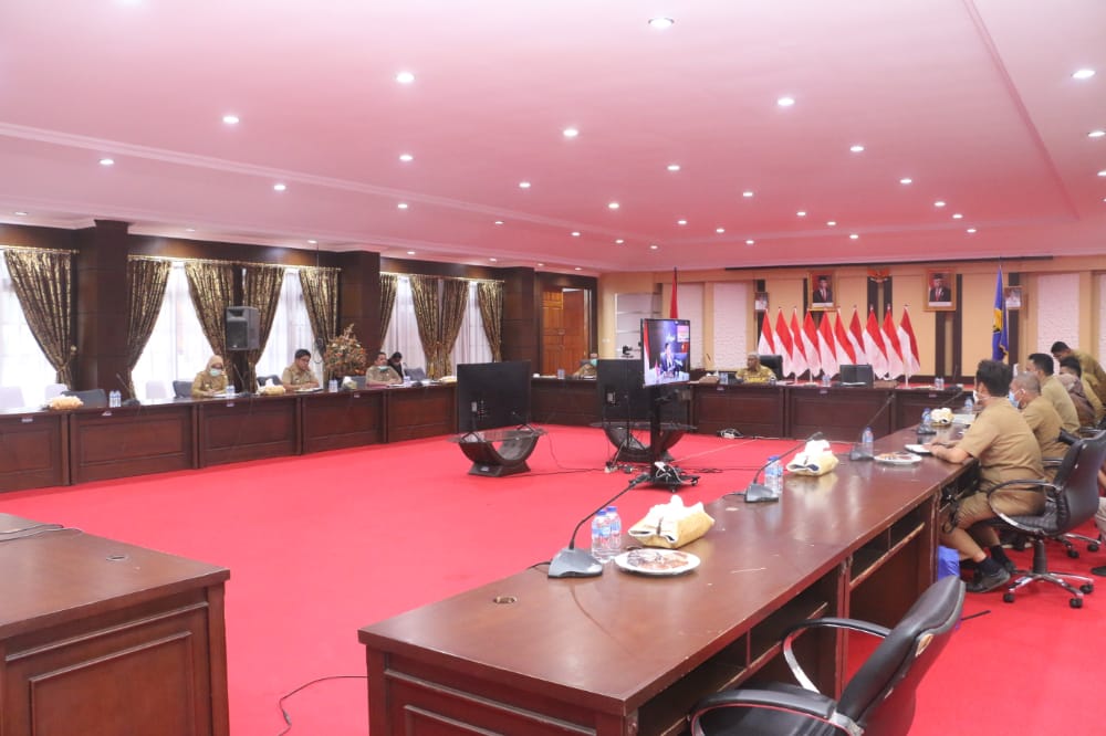 Suasana Rapat Pengembangan dan Peningkatan Penggunaan Aspal Buton