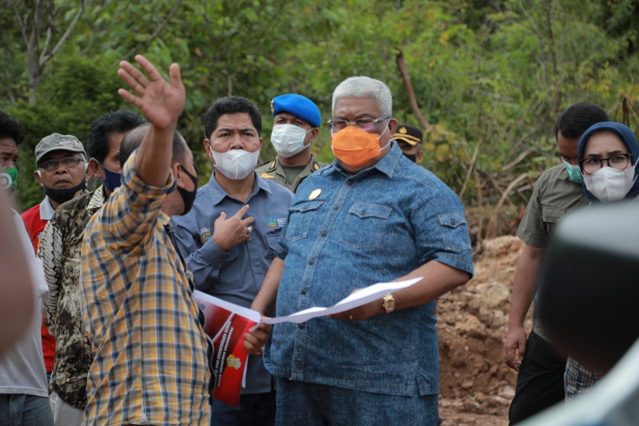 saat meninjau SOR di Buton