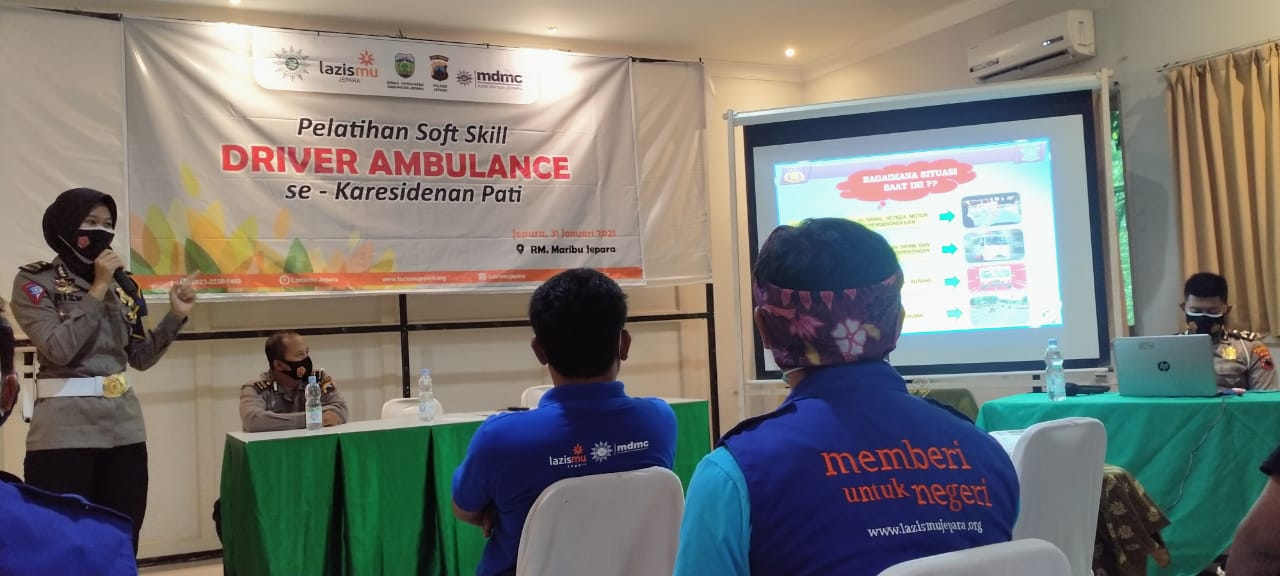 Pelatihan sopir ambulans LAZISMU di Jepara