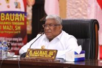 Gubernur Sulawesi Tenggara, Ali Mazi, SH saat memimpin Rakor