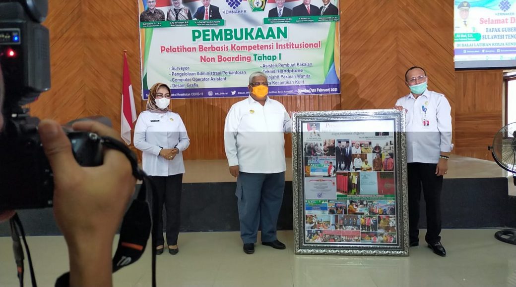 Gubernur Apresiasi Kegiatan Pelatihan Berbasis Kompetensi Tahap I BLK Kendari