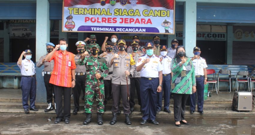 Dandim Jepara dan Kapolres Jepara saat peluncuran terminal siaga candi