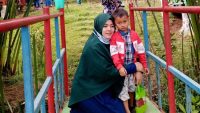 Tari (Ibu Rumah Tangga)