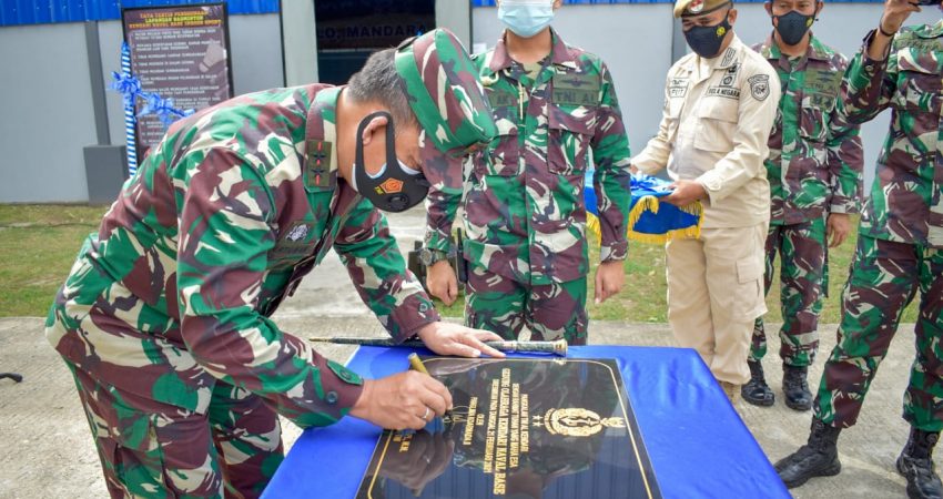 Pangkoarmada II Kunjungi Lanal Kendari