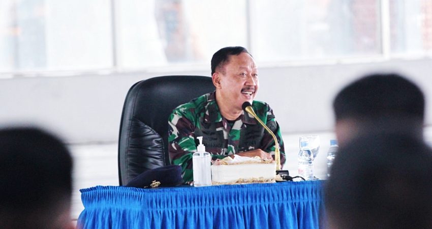 Satgas MTF TNI Kontingen Garuda XXVIII-M UNIFIL Terima Pengarahan Kadiskesal