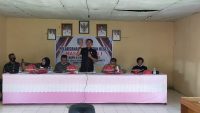 Ketua DPRD Konsel, Irham Kalenggo saat melaksanakan reses di Dapil II