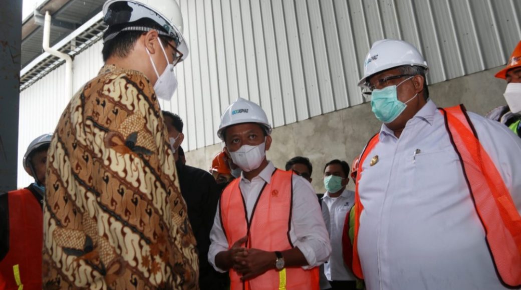 Gubernur Sultra bersama Kepala BKPM saat mengunjungi PT Kartika Prima Abdi di Buton