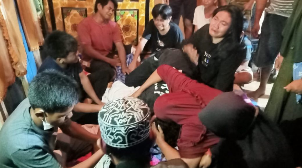 Pekerja Wifi Tersengat Aliran Listrik Tegangan Tinggi