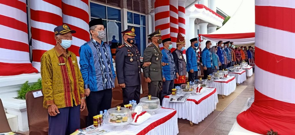 Foto Upacara HUT ke-61 Kabupaten Kolaka yang sangat sederhan
