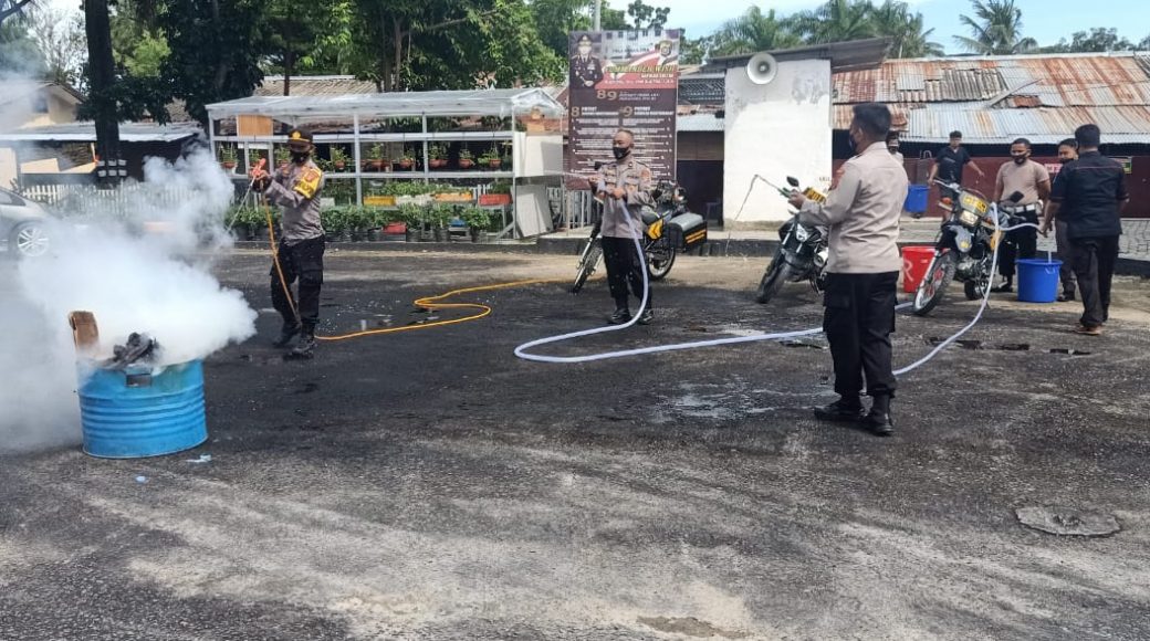 Antisipasi KARHUTLA Polres Kolaka Siapkan Peralatan Khusus