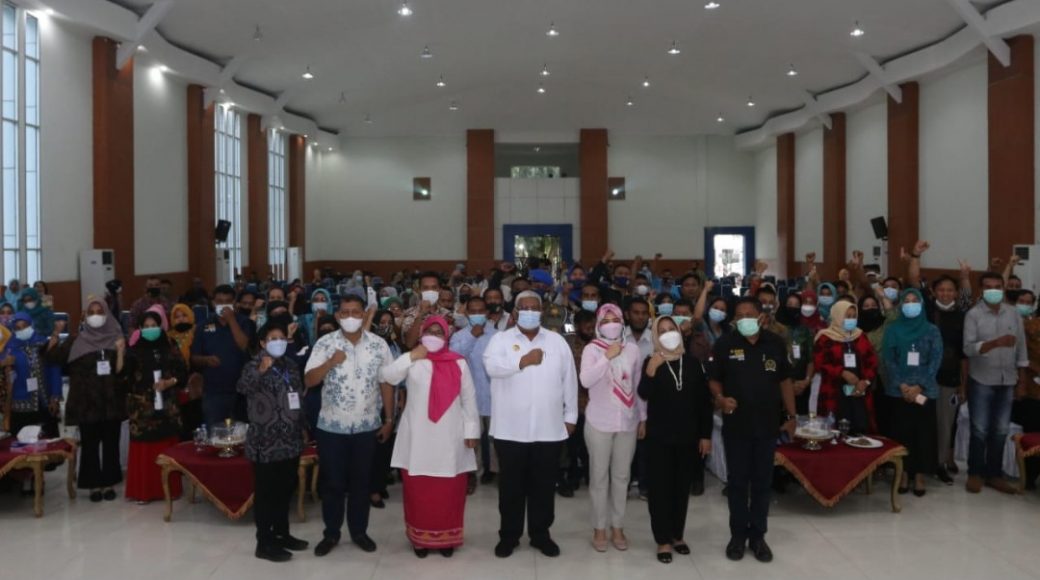 Gubernur Sultra foto bersama usai kegiatan