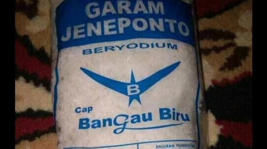 Garam Jeneponto cap Bangau Biru yang merupakan garam oplosan