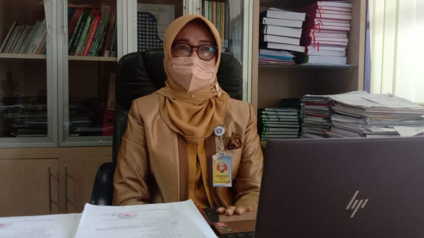 Ketua panitia Pilrek UHO, Dr. Ir. Weka Widayati