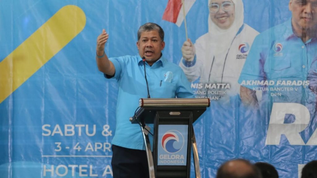 Ketua Umum Partai Gelora, Fahri Hamzah saat memberikan sambutan. Foto: Kaharmin