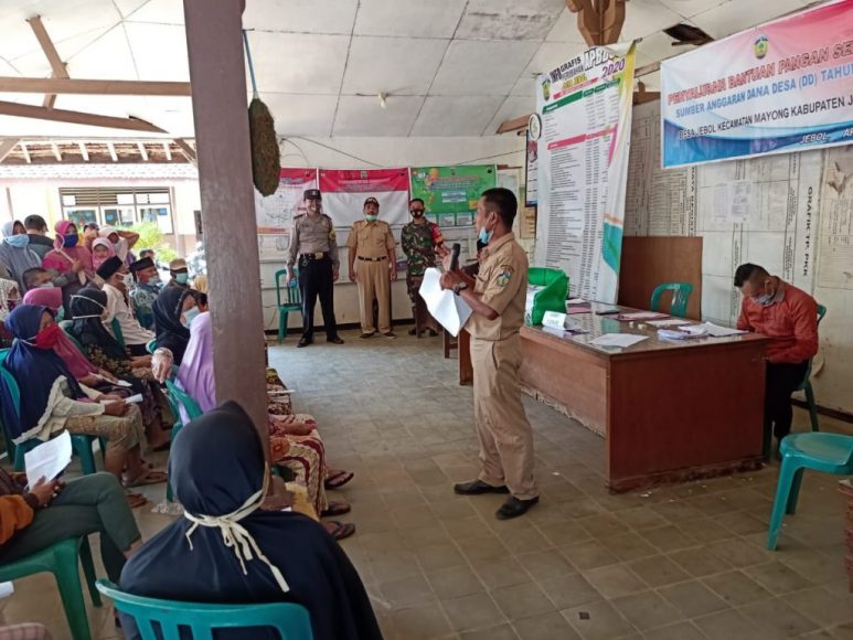 Babinsa Jebol kawal penyaluran bantuan