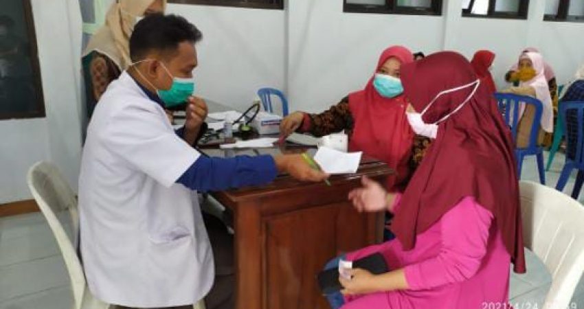 RS PKU Aisyiyah Jepara Gelar Pengobatan Gratis Dan Pembagian Sembako
