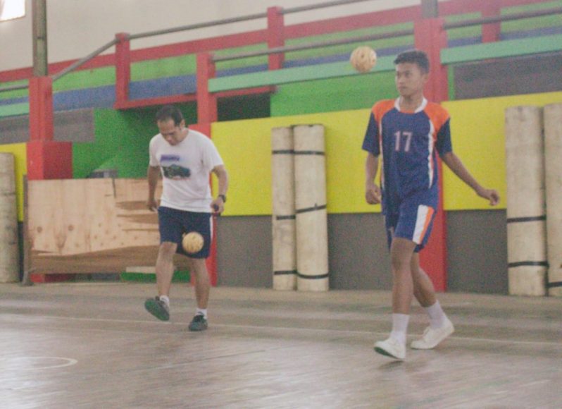 Susana GOR Sepaktakraw Welahan Jepara saat latihan