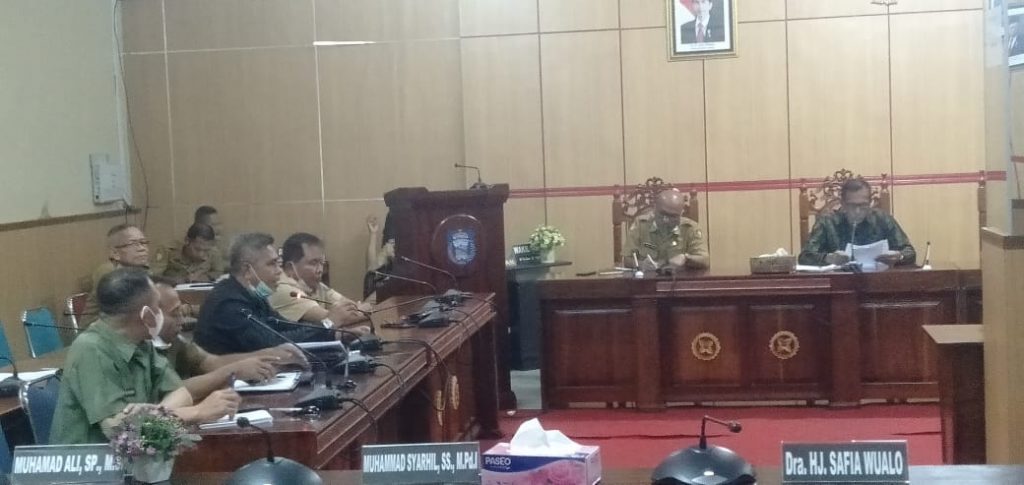 Rapat Dengar Pendapat antar DPRD, Eksekutif dan pihak terkait masalah tambang galian C.