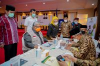 Gubernur Sultra, H. Ali Mazi, SH., saat memberikan sambutan