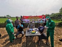 Tim polres Jepara melakukan test rapid
