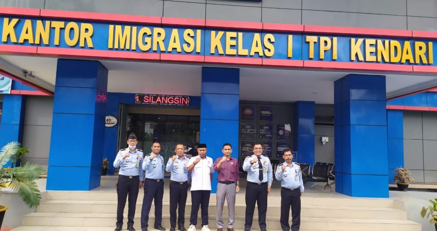 Anggota Ombudsman Hery Susanto Kunjungi Kantor Imigrasi Kelas I Kendari