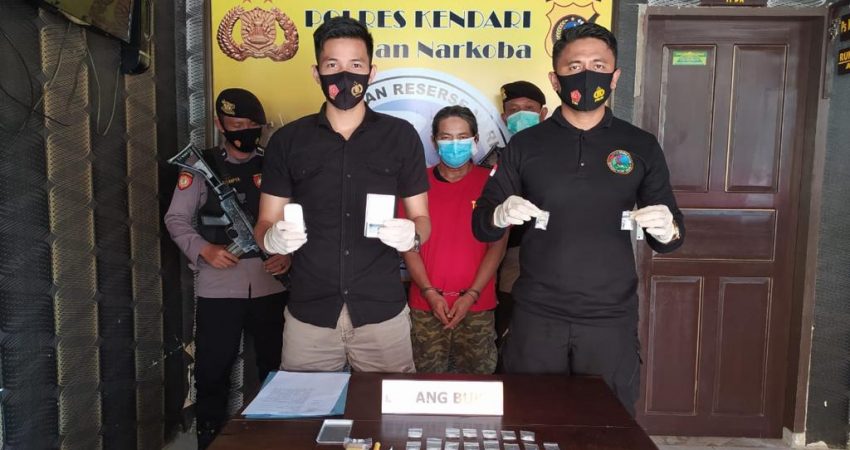 Satuan Reserse Narkoba Polres Ringkus Pengedar Narkotika di Kendari